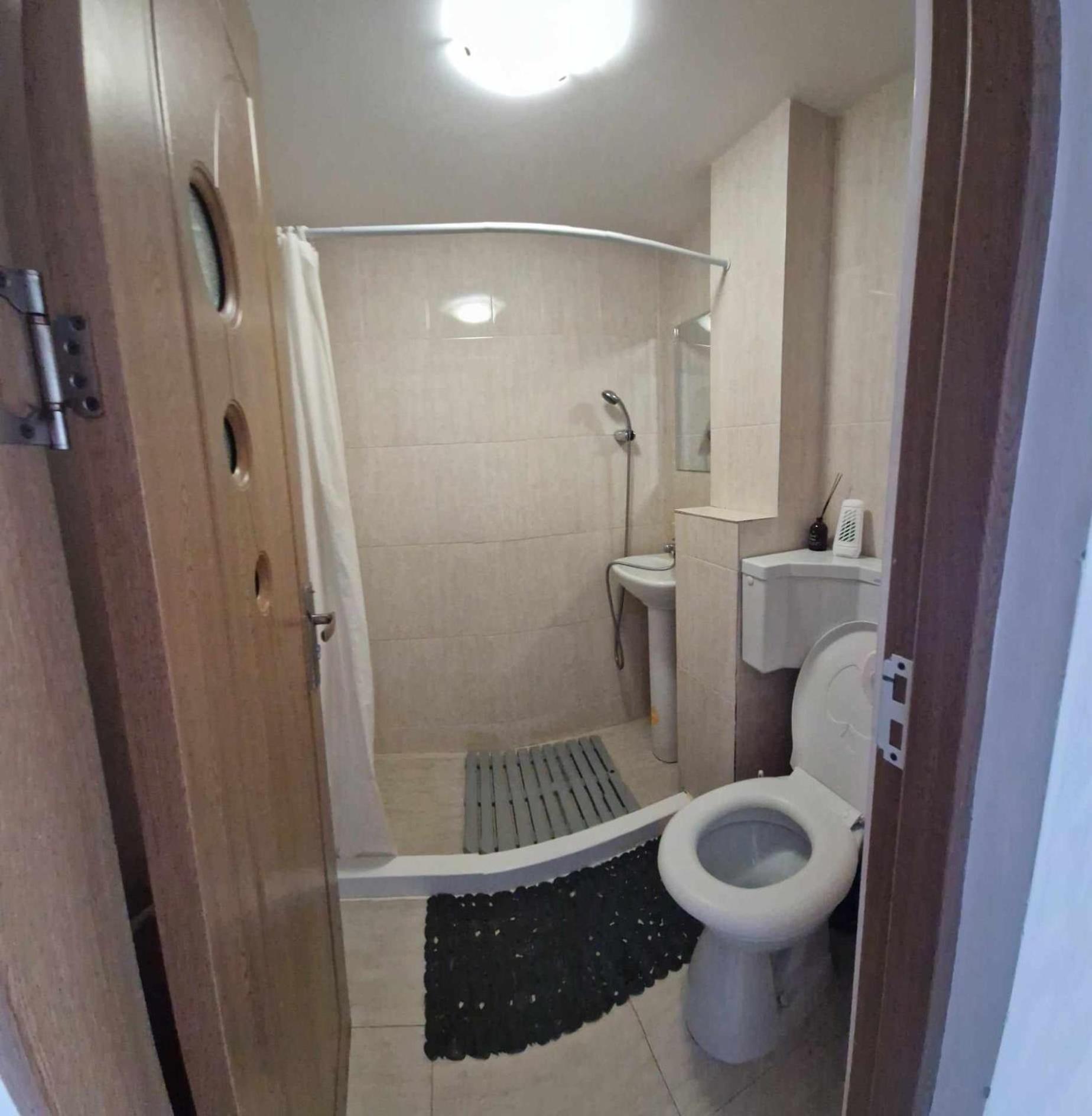 Studio Nefumatori Sunny Place, Self Check In Craiova Ngoại thất bức ảnh